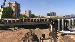 Схема движения по пешеходному мосту у Нового рынка Барнаула временно изменится